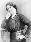 marie_poudoulec_1915.jpg